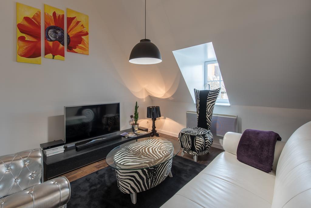 Le Loft De La Rochepot Apartman Beaune  Kültér fotó
