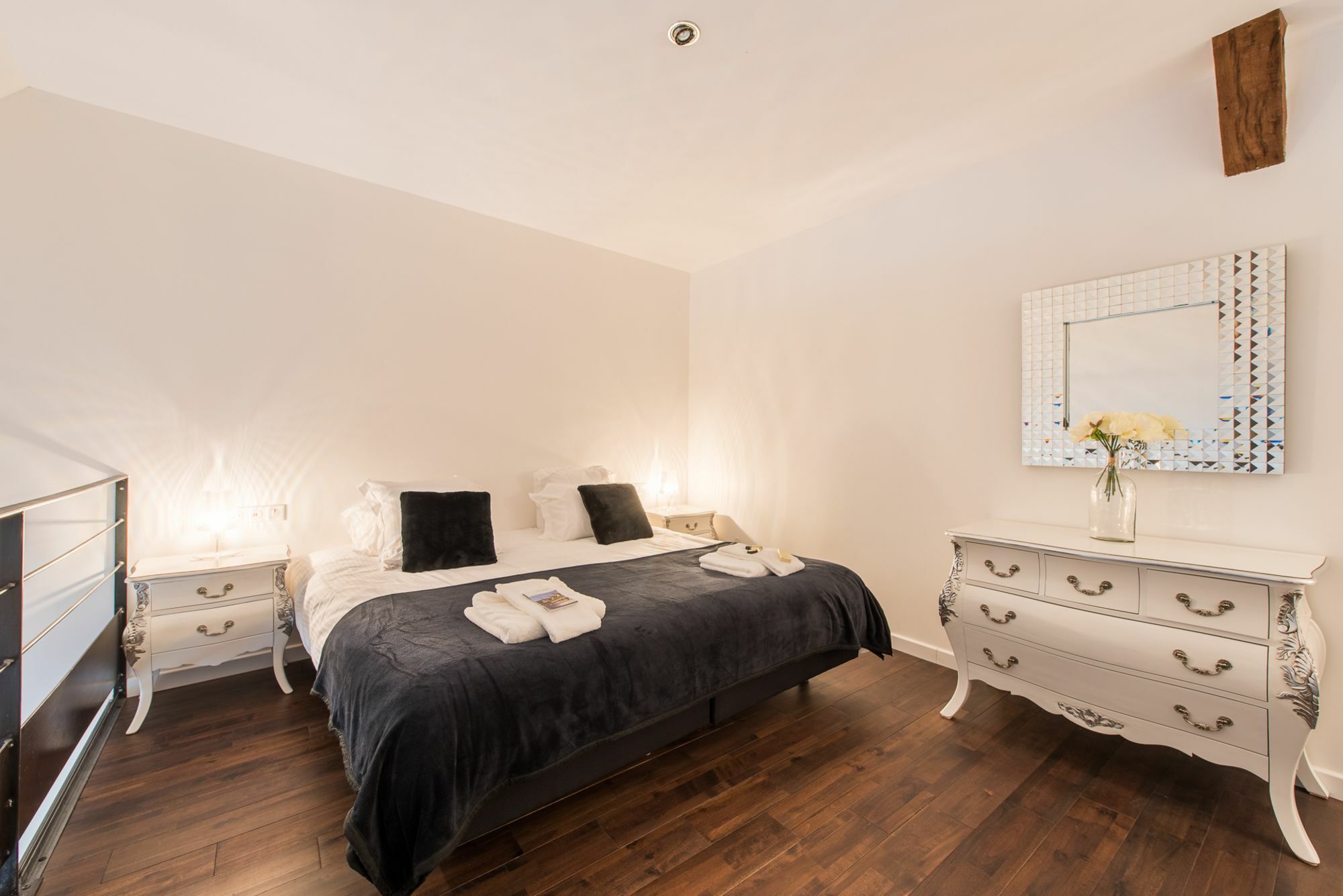 Le Loft De La Rochepot Apartman Beaune  Kültér fotó