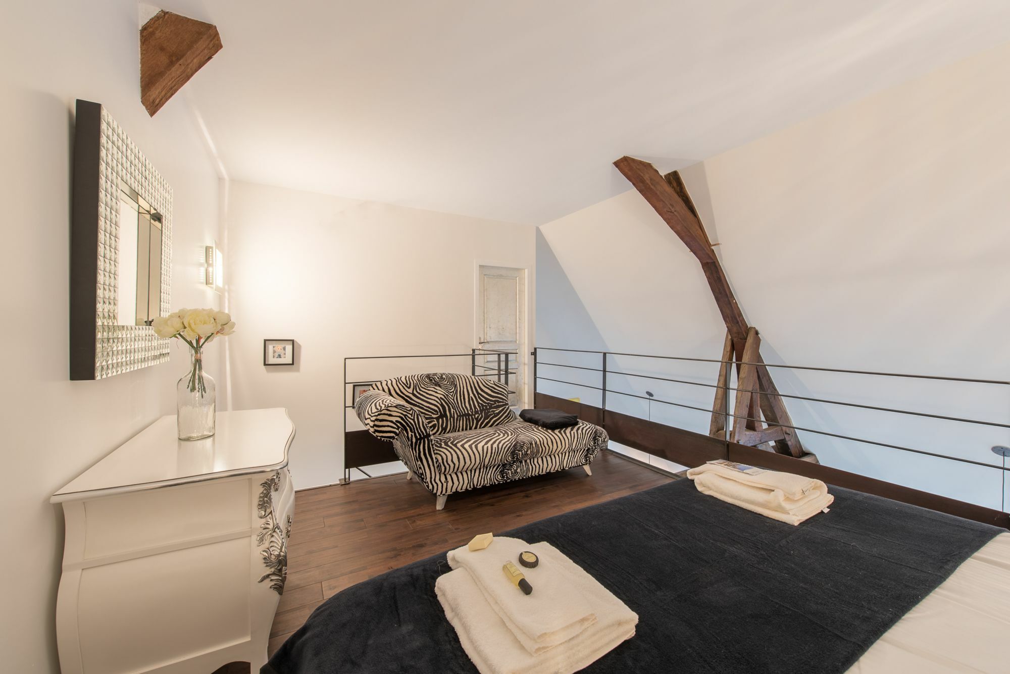Le Loft De La Rochepot Apartman Beaune  Kültér fotó